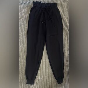 Lululemon black sweat pants